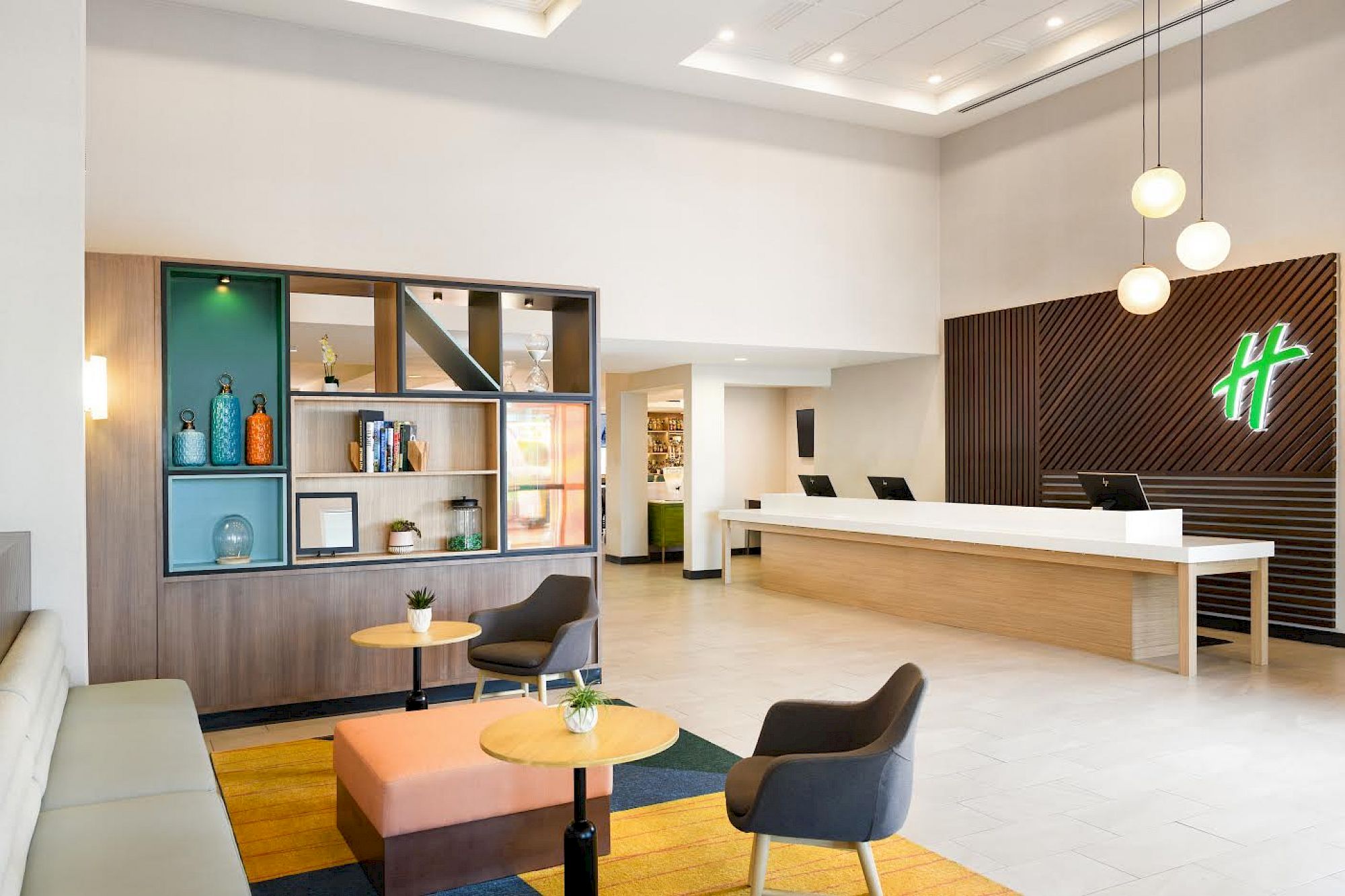 Holiday Inn & Suites Oakland - Airport, an IHG Hotel